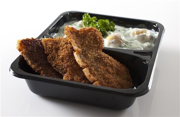 Paneret stegt flæsk med persillesovs og kartofler